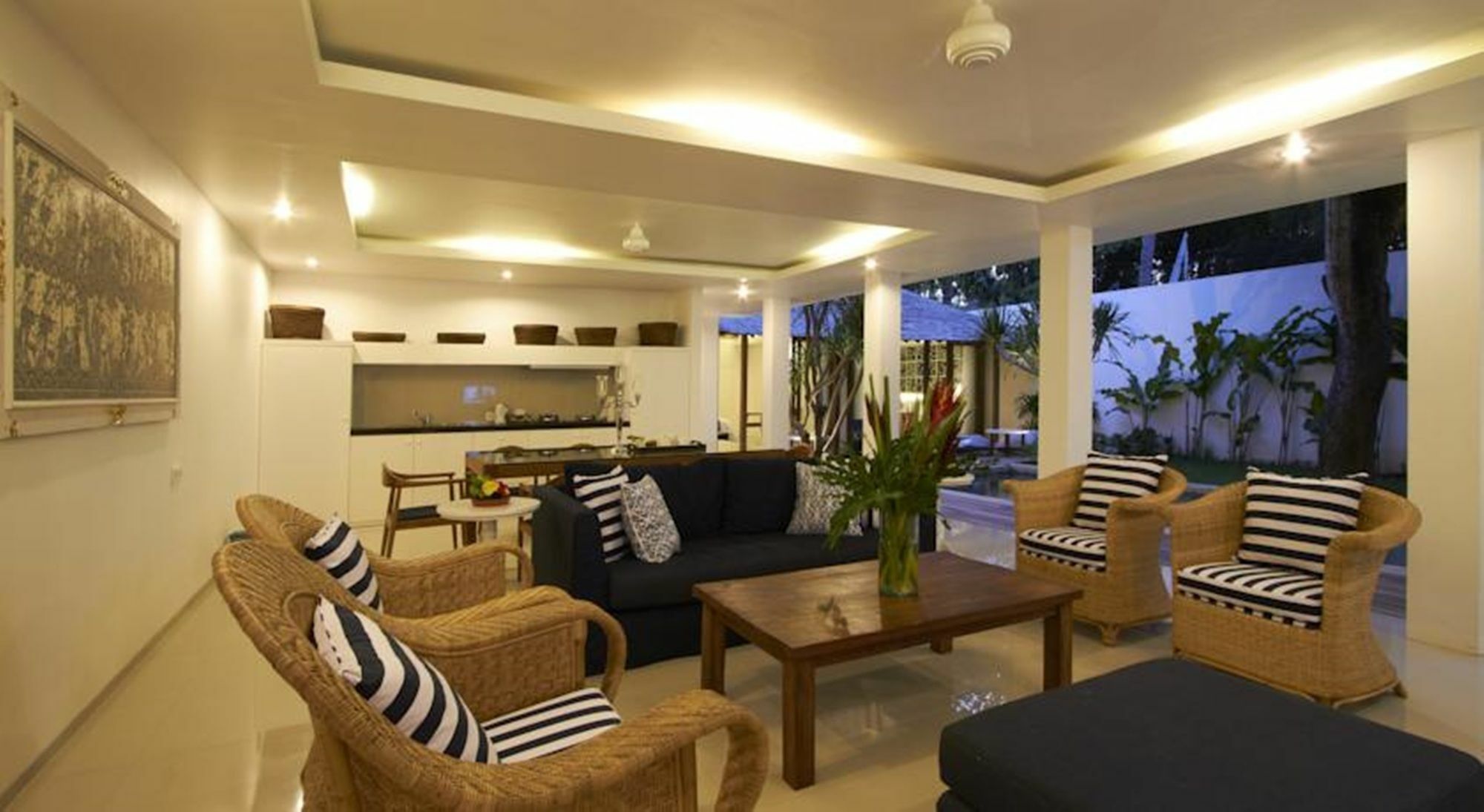 Oyo Flagship 1472 Astana Pengembak Sanur Hotel Kültér fotó