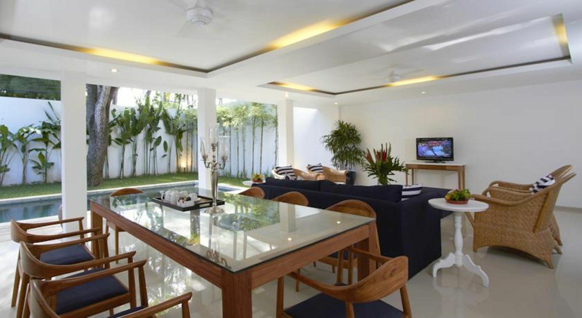 Oyo Flagship 1472 Astana Pengembak Sanur Hotel Kültér fotó